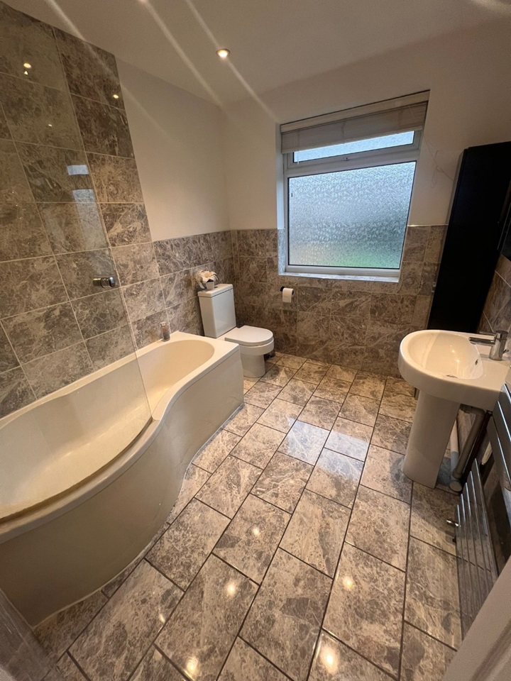 Goffs Oak, Waltham Cross 3 Bed Detached House, Goffs Lane, EN7 To