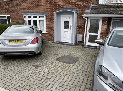 Studio Flat, Priestwood, RG42