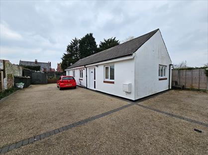 2 Bed Bungalow, Mill Lane, PR9