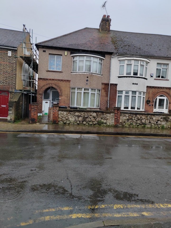 3 Bed End Terrace, Church Road, DA10 To Rent Now for £