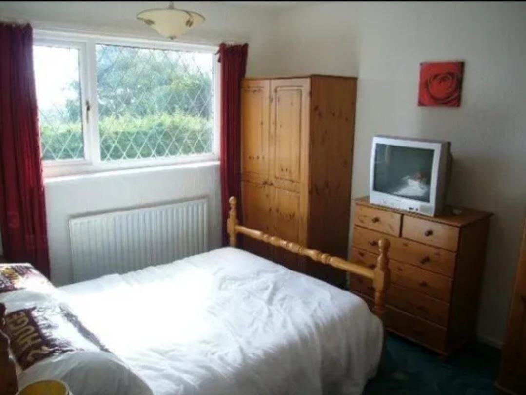 Bradford 1 Bed Flat, Tyersal, BD4 To Rent Now for £525.00 p/m