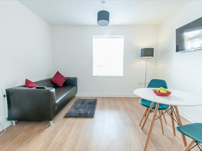 1 Bed Flat, Heathfield Avenue, CW1