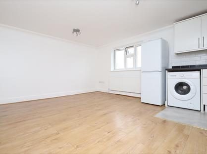 2 Bed Flat, Ruskin Road, N17