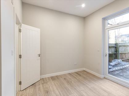 Studio Flat, Billington Road, SE14