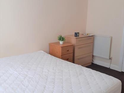 Room in a Shared House, Great Clowes Street, M7