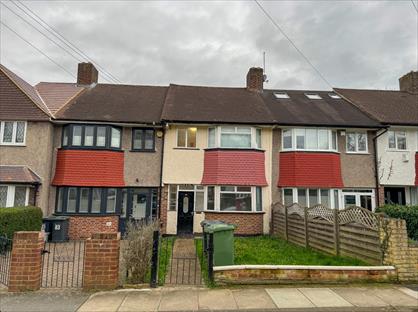 Studio Flat, Longhill Road, SE6