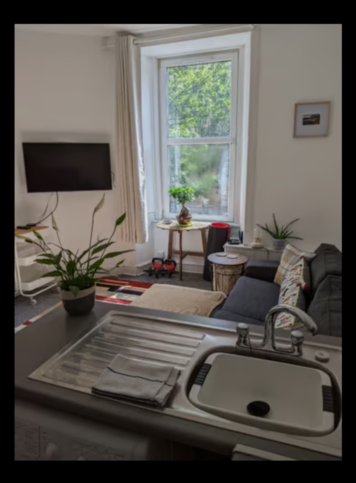 Edinburgh 1 Bed Flat, Edinburgh, EH6 To Rent Now for £950.00 p/m
