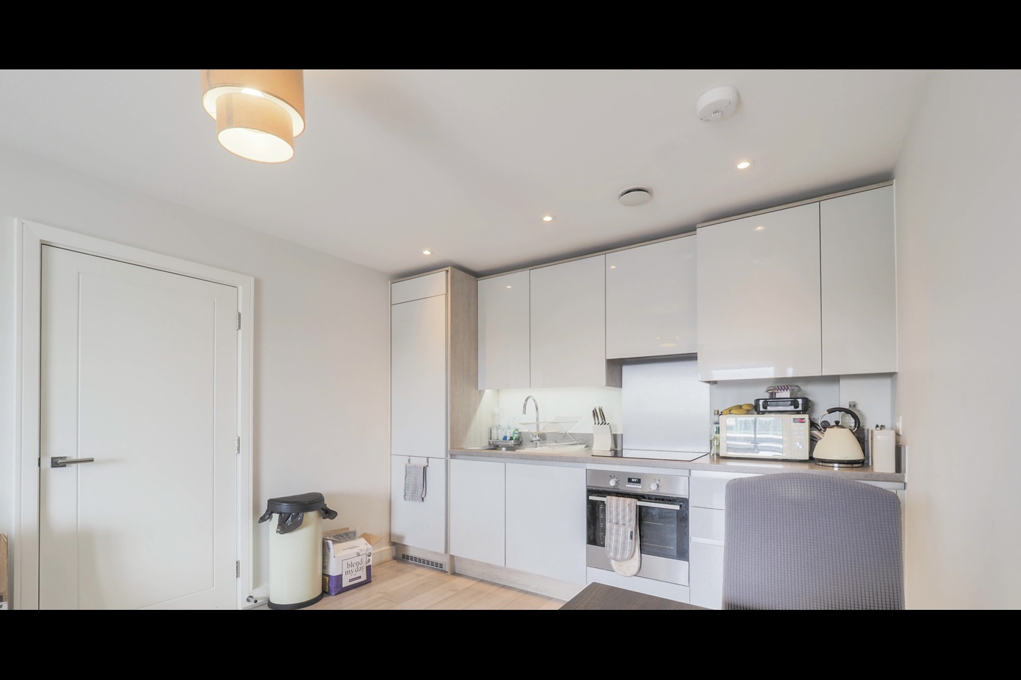 Iver 1 Bed Flat, Bathurst Walk, SL0 To Rent Now for £1,500.00 p/m