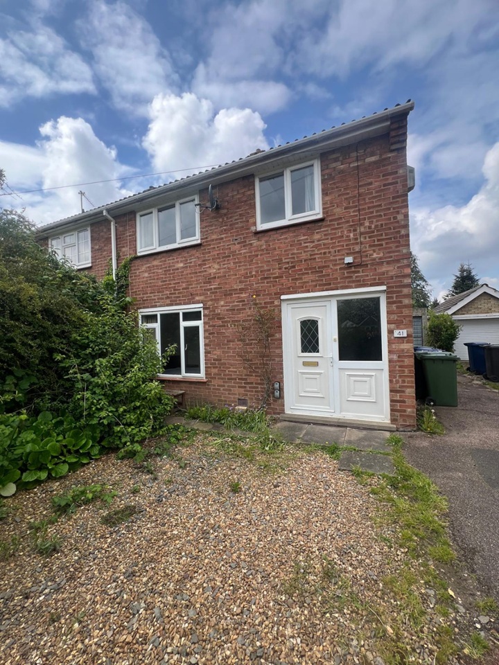 4 Bed Semi-Detached House, Long Reach Road, CB4, N1 7GU