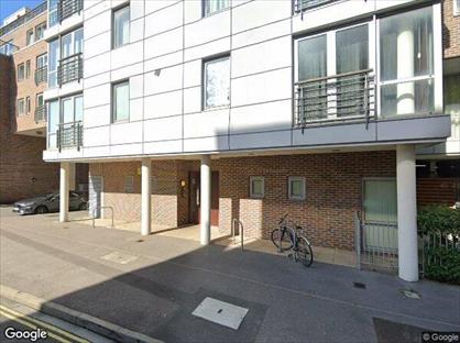 2 Bed Flat, Cross Street, PO1