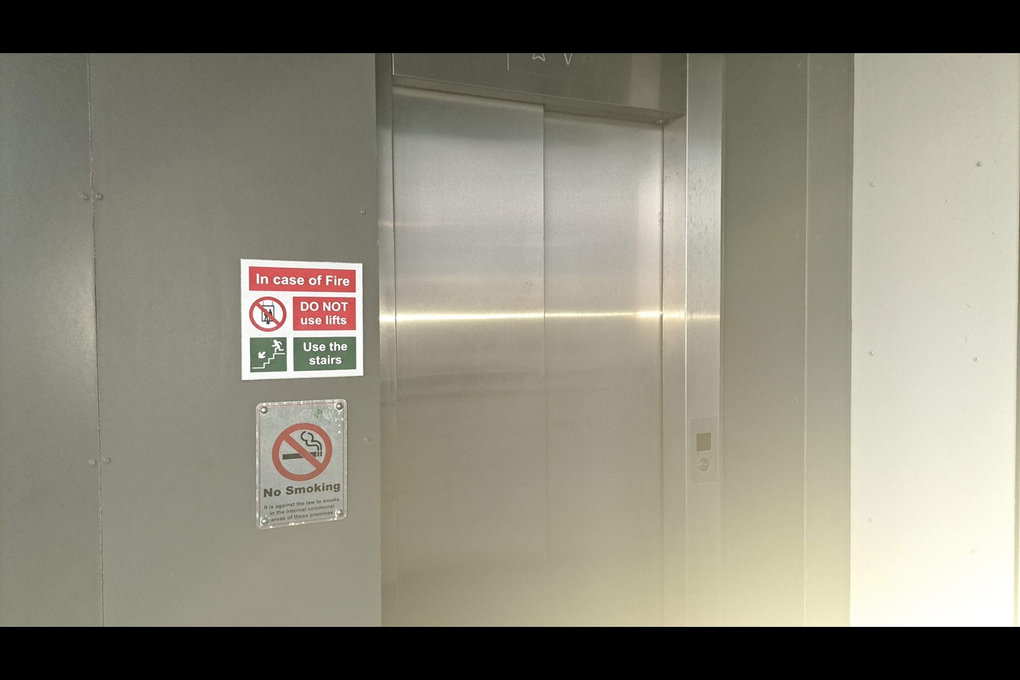 Room in a Shared Flat, Trinity Court, M15 photo 2