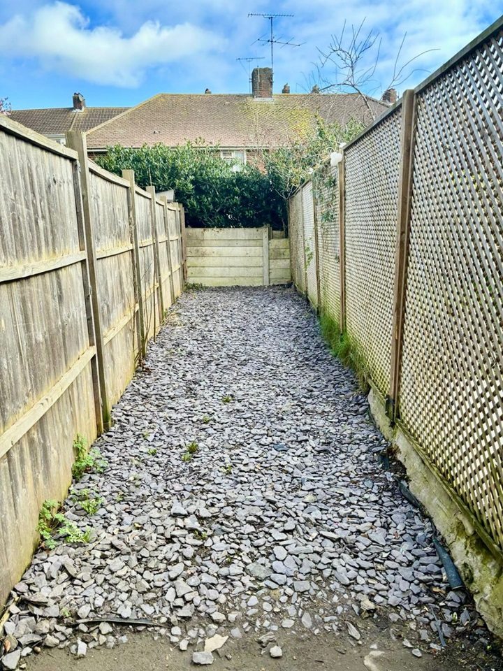 London 3 Bed Flat, Drayton Road, NW10 To Rent Now for £2,100.00 p/m