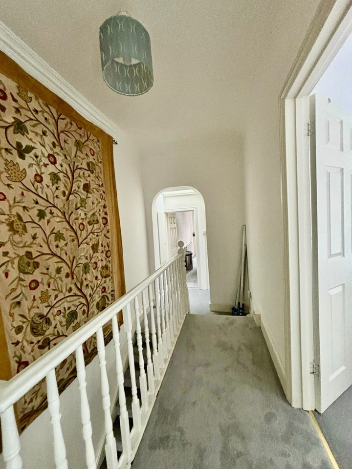 London 3 Bed Flat, Drayton Road, NW10 To Rent Now for £2,100.00 p/m