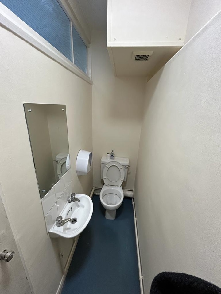 London Room in a Shared House, North Woolwich Road, E16 To Rent Now