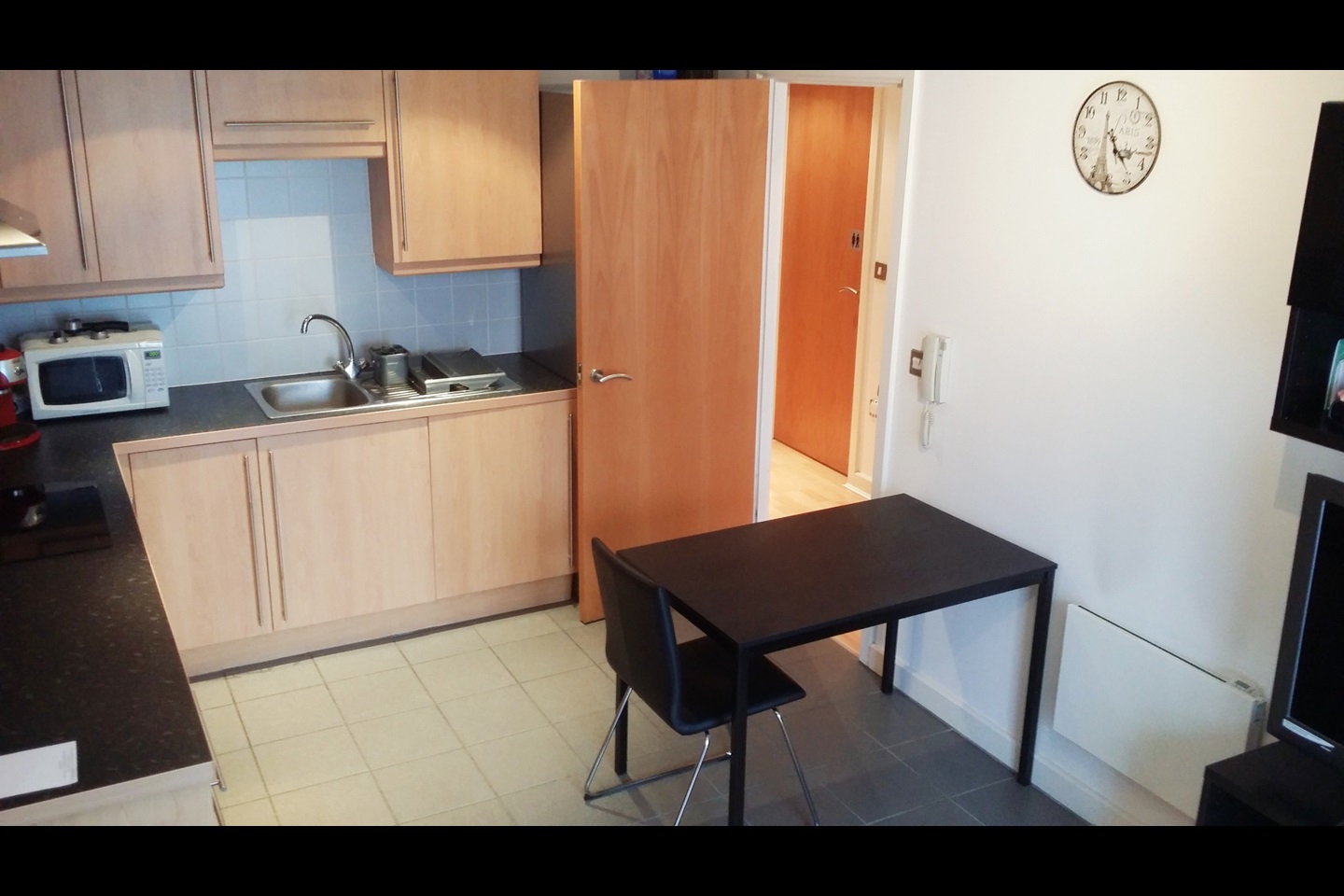 1 Bed Flat, Velocity East, LS11 photo 3