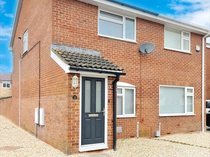 2 Bed Semi-Detached House, Carlton Drive, TA6