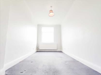 2 Bed Flat, Chatterton Road, BR2