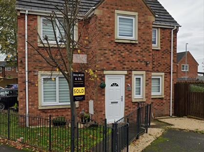 3 Bed Semi-Detached House, Catherine Way, WA12