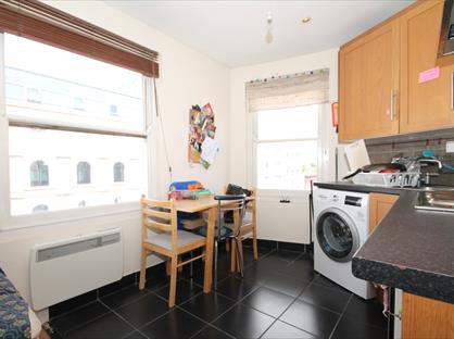 2 Bed Flat, Caledonian Road, N7