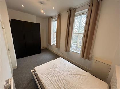 1 Bed Flat, Brixton Road, SW9