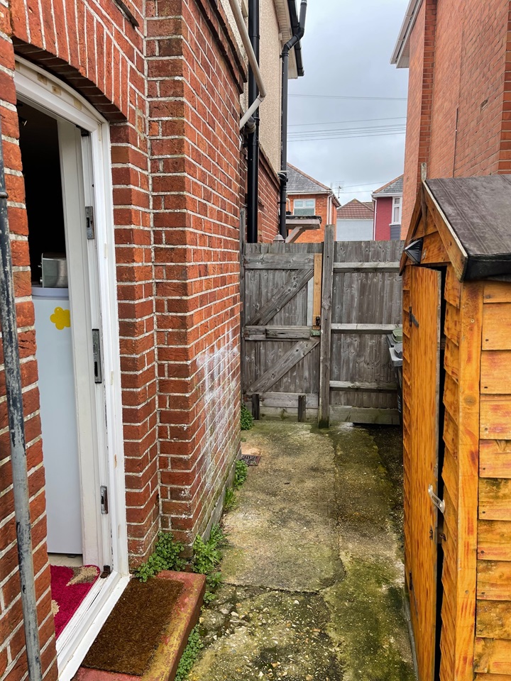 Bournemouth 2 Bed Flat, Ensbury Park, BH10 To Rent Now for £1,295.00 p/m