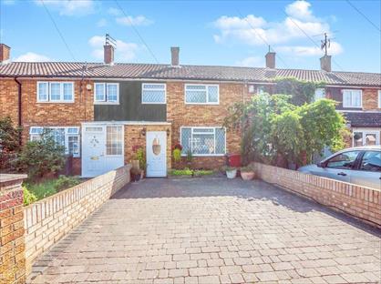 3 Bed Terraced House, Sampsons Green, SL2