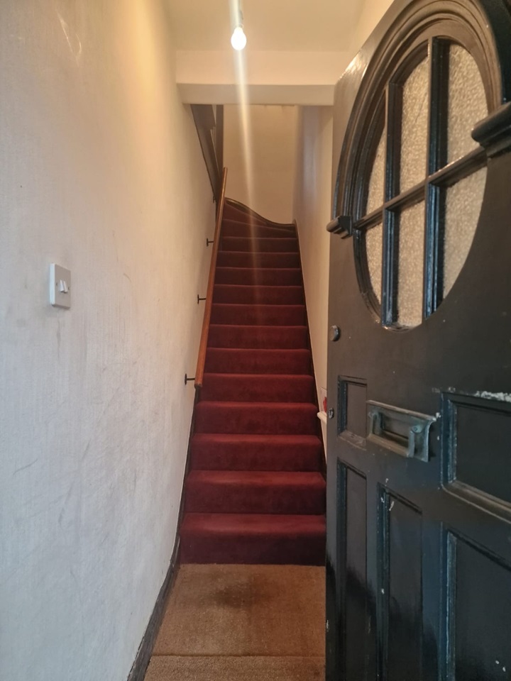 Pinner 3 Bed Flat, Uxbridge Road, HA5 To Rent Now for £1,900.00 p/m