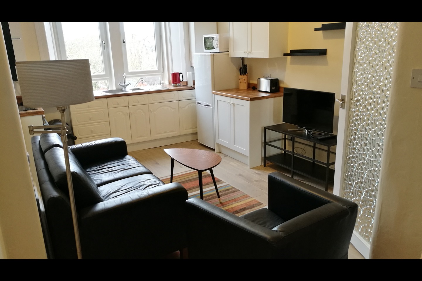 Glasgow 1 Bed Flat, Thornwood Avenue, G11 To Rent Now for £895.00 p/m