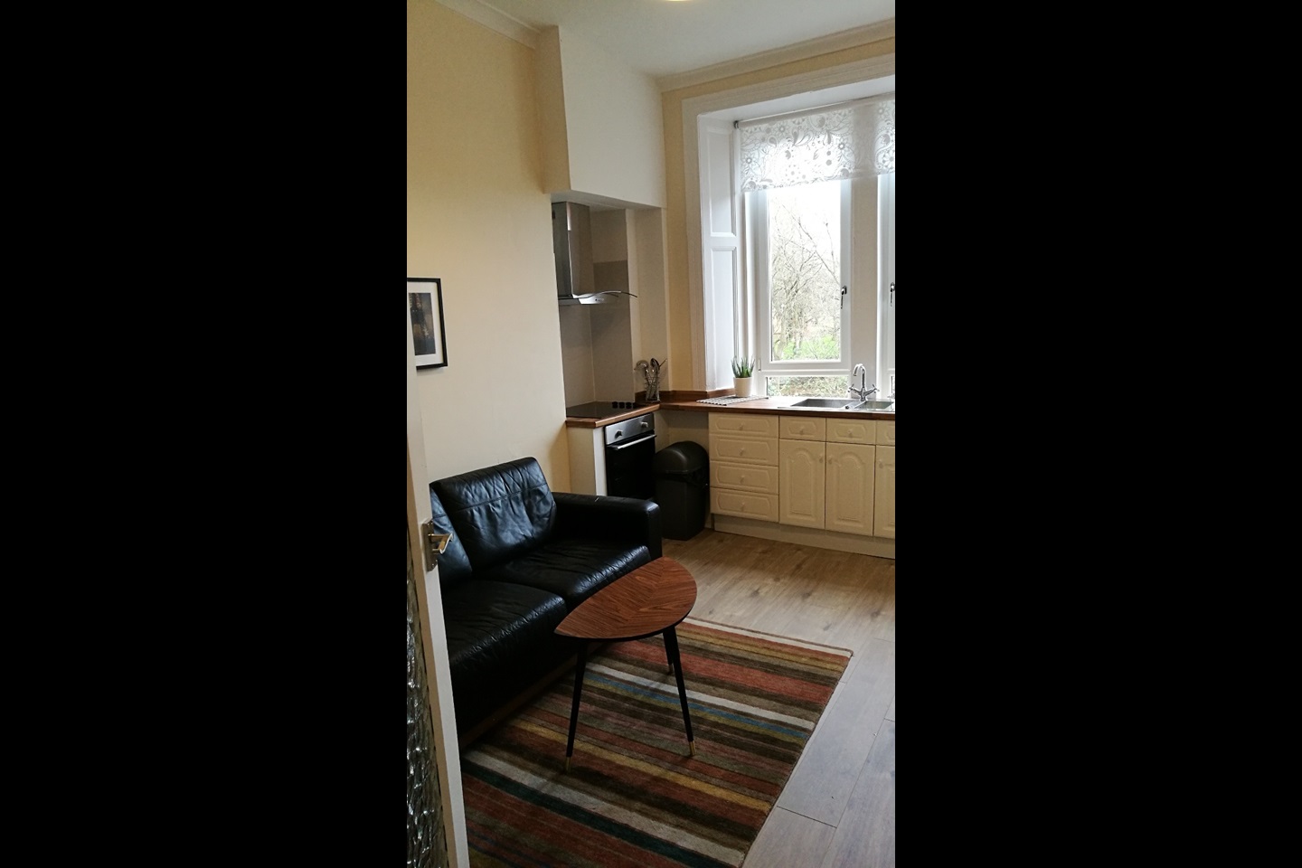 Glasgow 1 Bed Flat, Thornwood Avenue, G11 To Rent Now for £895.00 p/m