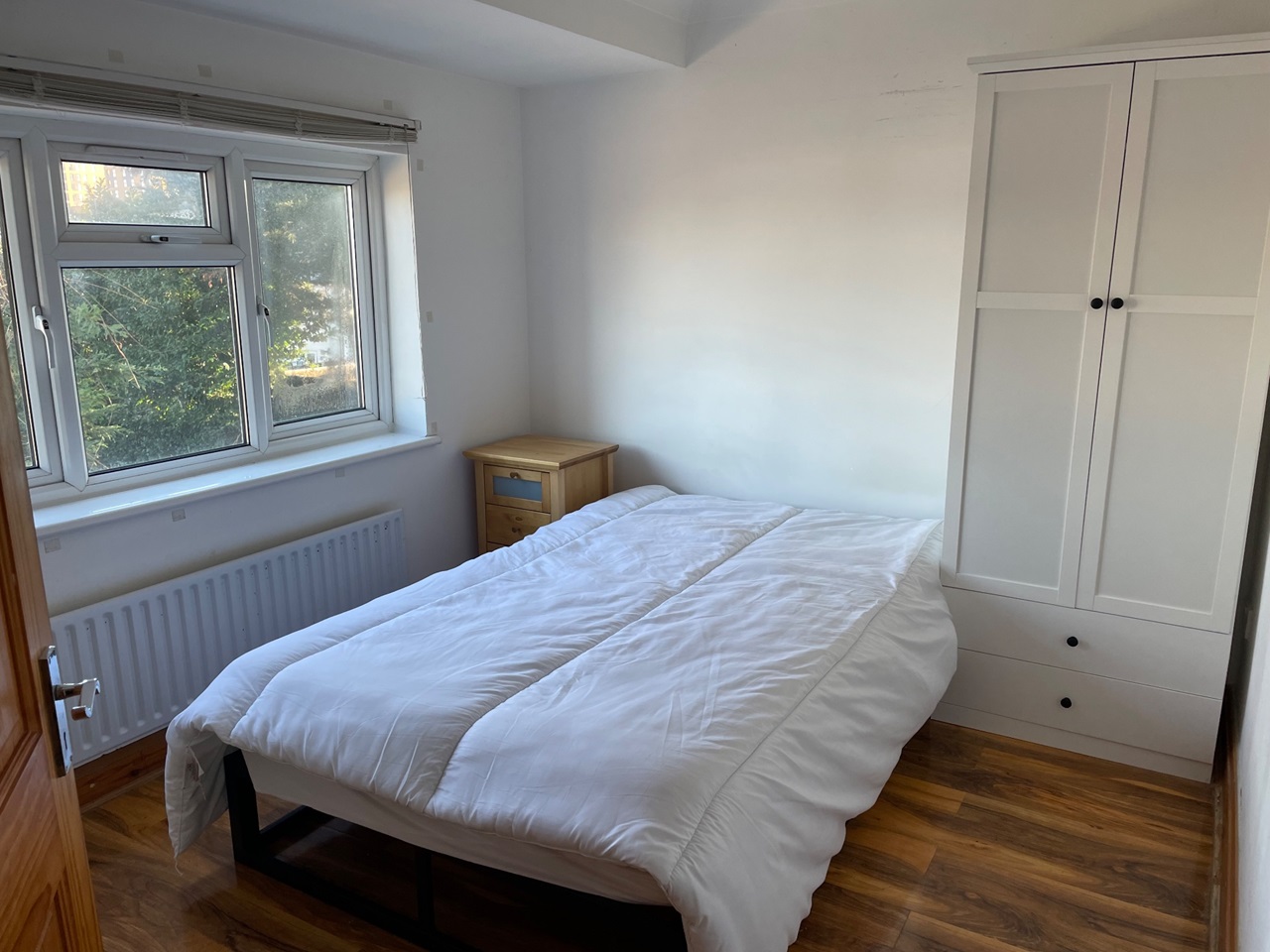 London 1 Bed Flat, Hoylake Road, W3 To Rent Now for £1,500.00 p/m