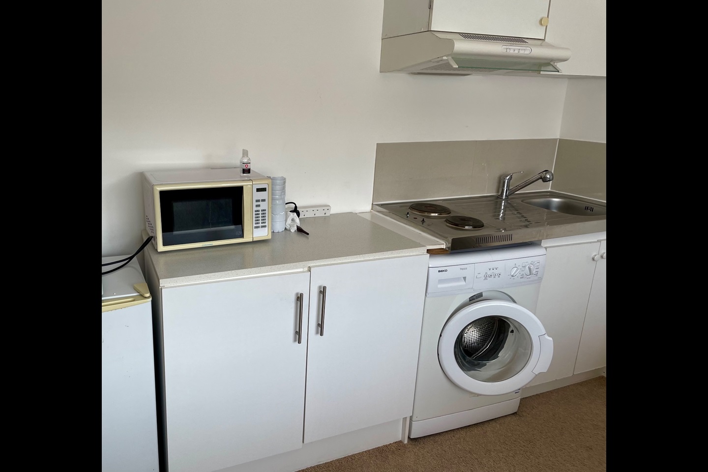 London 1 Bed Flat, Hoylake Road, W3 To Rent Now for £1,500.00 p/m