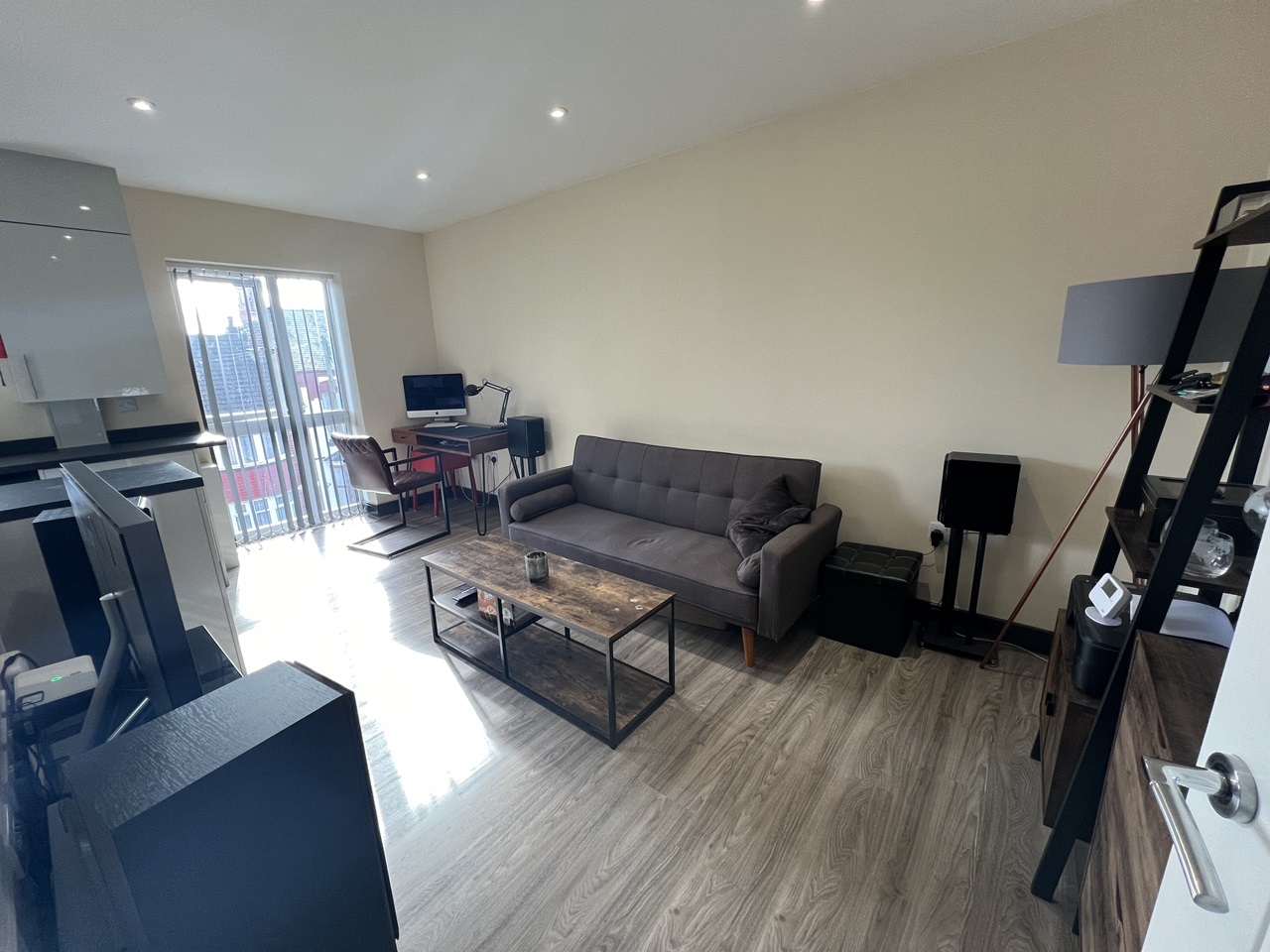 1 Bed Flat, Burgess Road, LE2 photo 3