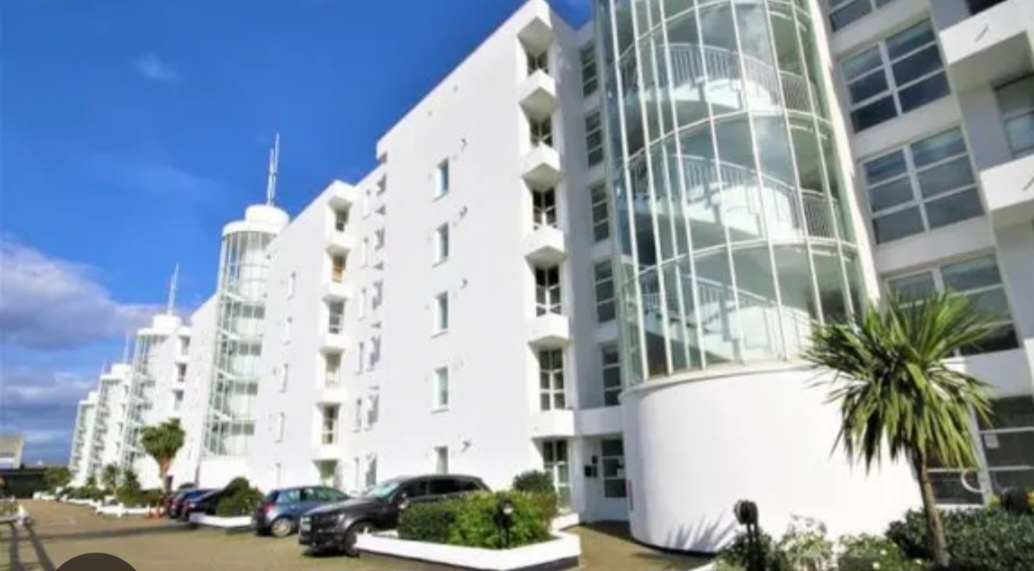 London 2 Bed Flat, Barrier Point Road, E16 To Rent Now for £1,950.