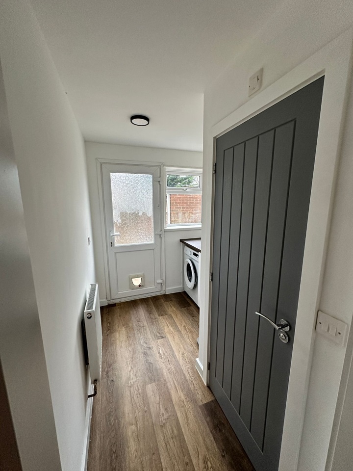 Swindon 3 Bed SemiDetached House, Frobisher Drive, SN3 To Rent Now