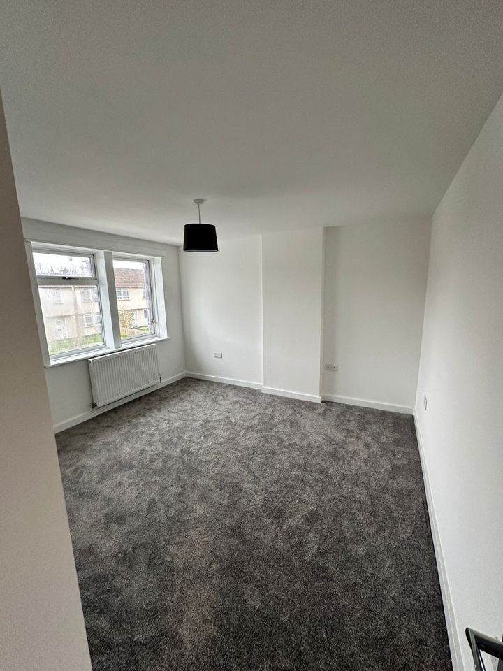 Swindon 3 Bed SemiDetached House, Frobisher Drive, SN3 To Rent Now