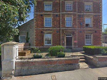 1 Bed Flat, Northload Hall, BA6