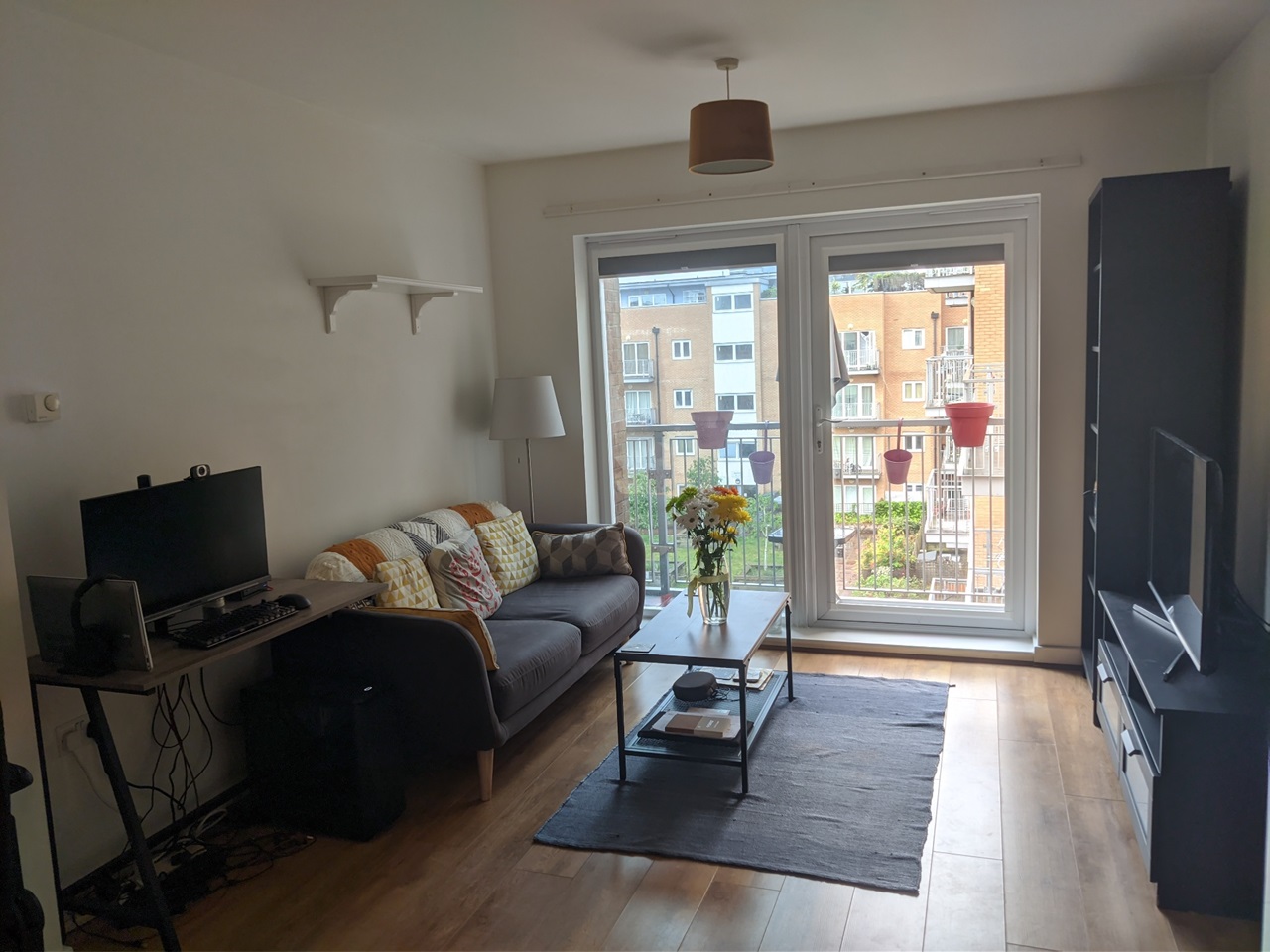 Croydon 1 Bed Flat, Peebles Court, CR0 To Rent Now for £1,300.00 p/m