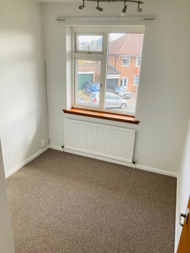 Northampton 3 Bed SemiDetached House, Thornby Drive, NN2 To Rent