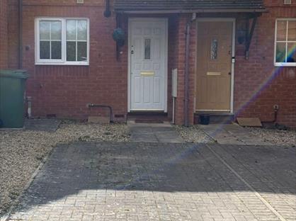 2 Bed Terraced House, Arran Place, WR5