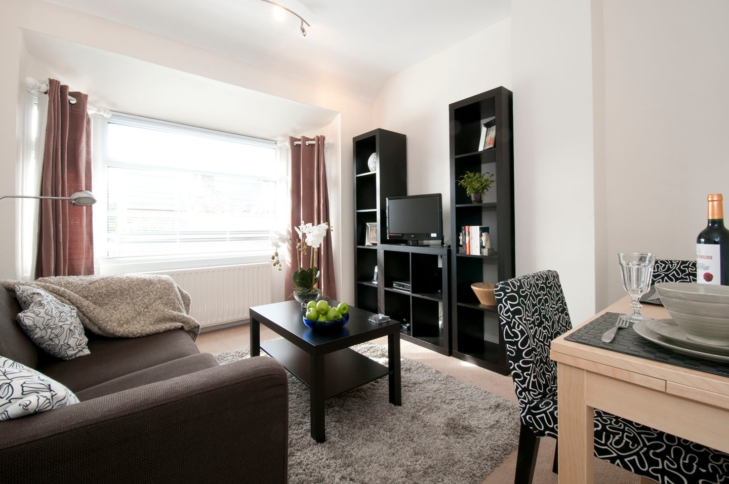 1 Bed Flat, Edgeway Road, OX3