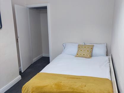 Room in a Shared House, Birks Street, ST4