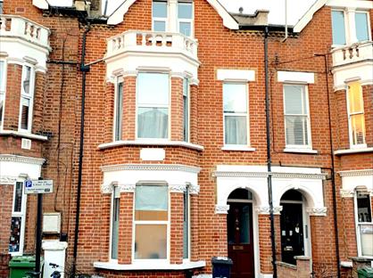Room in a Shared House, Hemberton Road, SW9