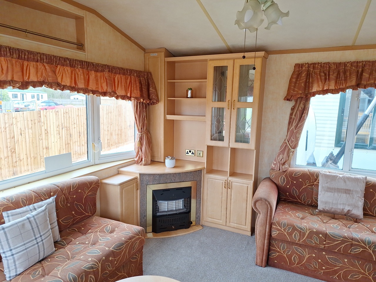 Gloucester 2 Bed Mobile Home, Minsterworth Gloucester, GL2 To Rent