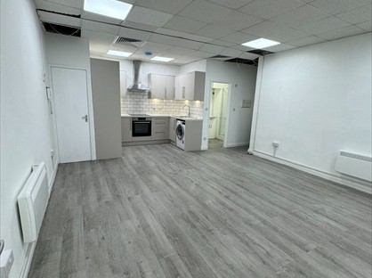 Studio Flat, Cherry Orchard Road, CR0