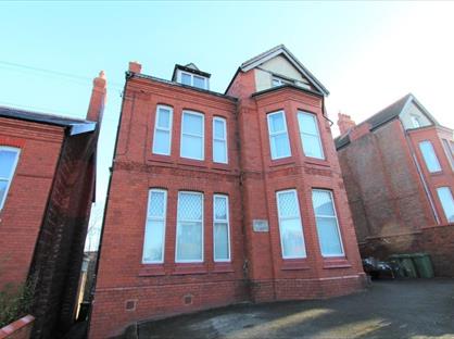 2 Bed Flat, Sandringham Drive, CH45