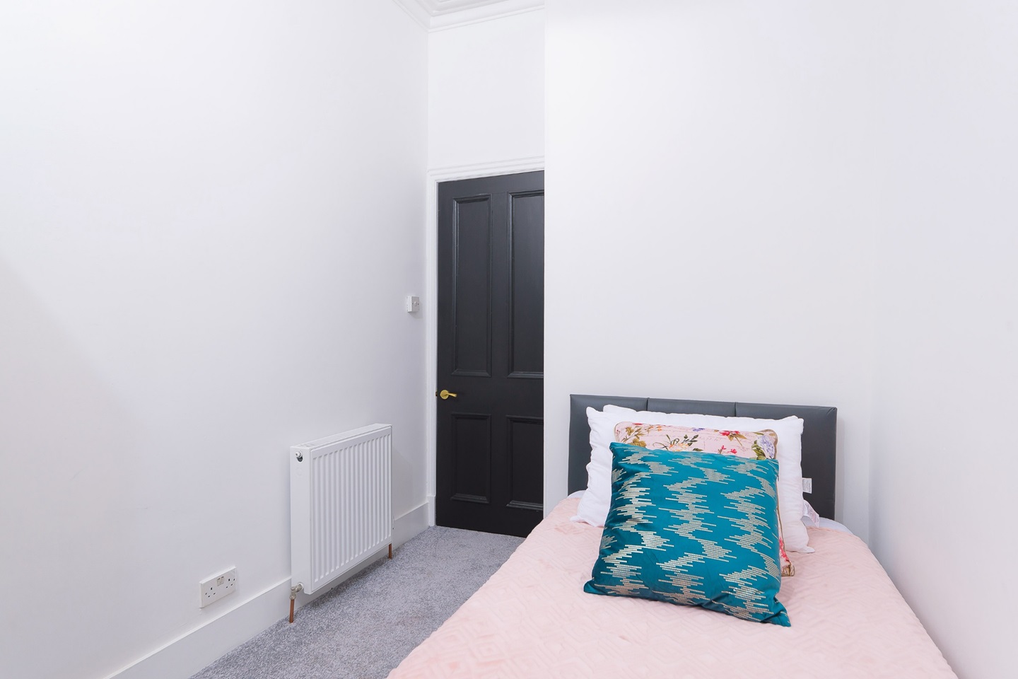 Aberdeen 3 Bed Flat, Westburn Road, AB25 To Rent Now for £895.00 p/m