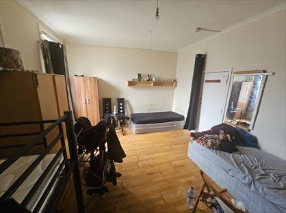 Room in a Shared House, Westcote Road, SW16