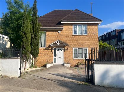 Room in a Shared House, Eton Avenue, EN4
