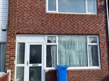 3 Bed Terraced House, Norbury Close, WA8