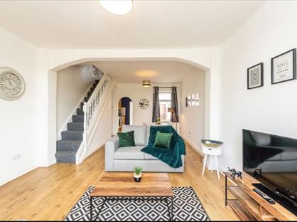 5 Bed Semi-Detached House, Ridley Road, L6